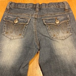 Girls Squeeze brand capri